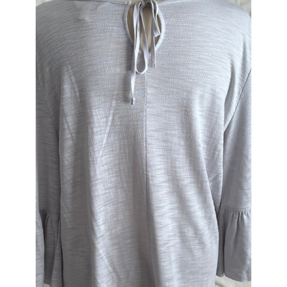 LC Lauren Conrad Woens XL Gray Tunic Top Polyester Rayon Lace Hem Bell Sleeve - Picture 9 of 10